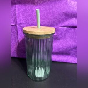 🌿 TrueLiving Ribbed Glass Tumbler with Bamboo Lid & Straw – 15.7 oz